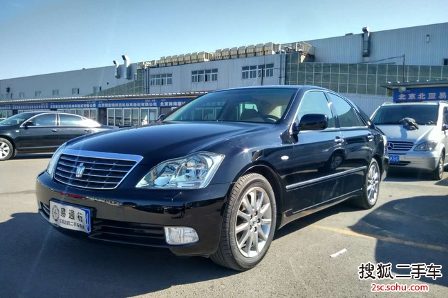 丰田皇冠2005款3.0L Royal Saloon G