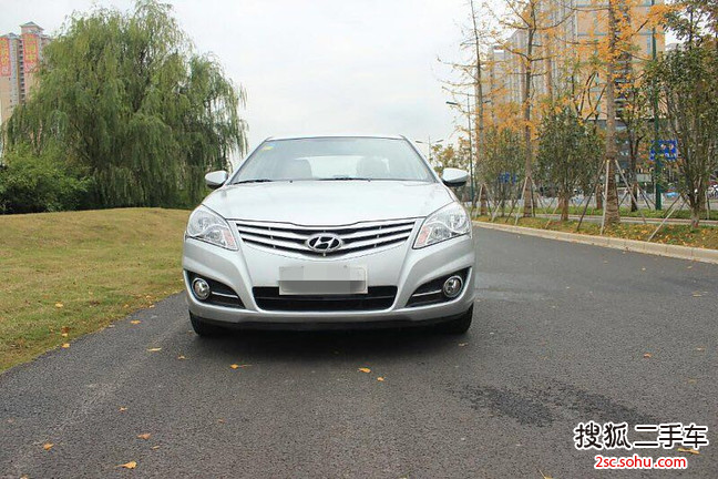 现代悦动2011款1.6L 手动舒适型