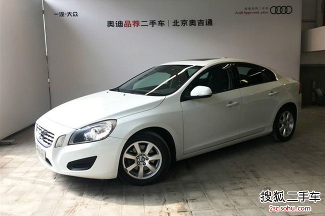 沃尔沃S602013款2.0T 进取版