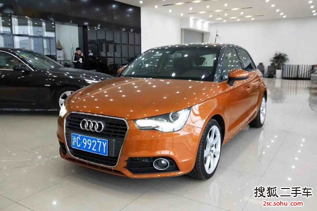 奥迪A4L2013款30 TFSI 自动舒适型