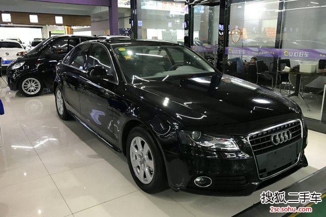 奥迪A4L2011款2.0TFSI 技术型