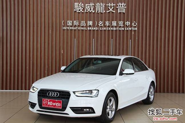 奥迪A4L2015款35 TFSI 自动标准型