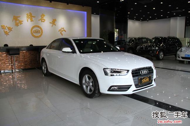 奥迪A4L2013款35 TFSI(2.0T)自动技术型