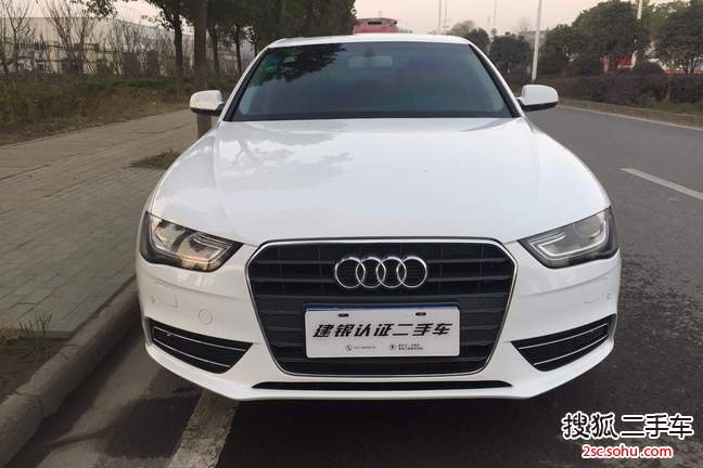 奥迪A4L2013款35 TFSI 自动标准型