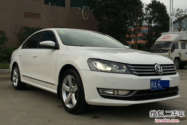 大众帕萨特2011款1.8TSI DSG至尊版