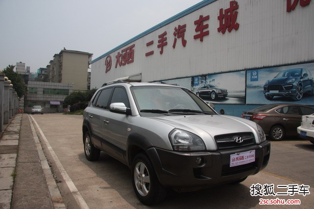 现代途胜2009款2.0GL 手动舒适型 2WD