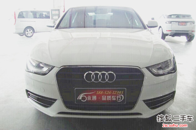 奥迪A4L2013款35 TFSI(2.0T)自动舒适型