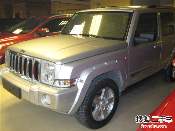 Jeep指挥官2008款4.7L