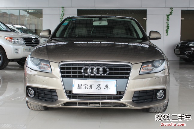 奥迪A4L2011款2.0TFSI 舒适型