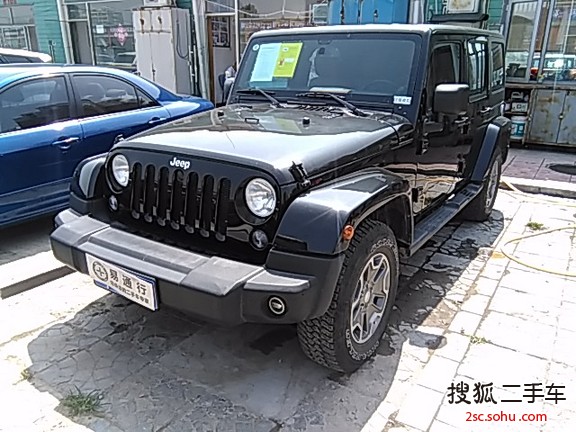 Jeep牧马人两门版2012款3.6L Sahara 极地版