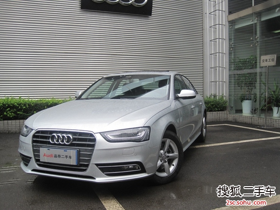 奥迪A4L2013款35 TFSI 自动舒适型