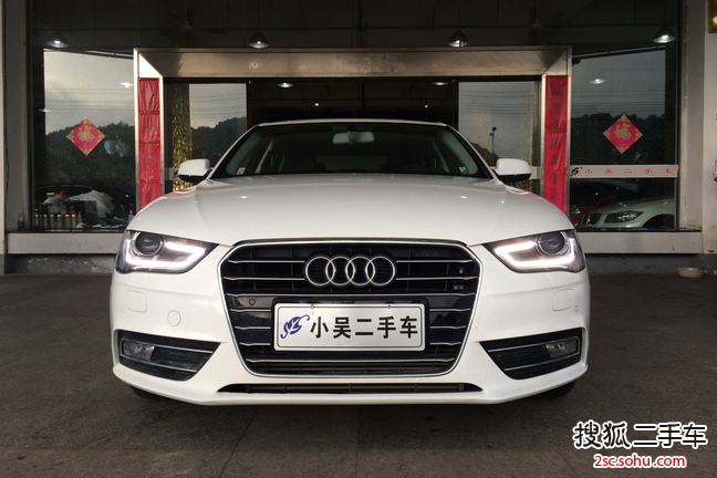 奥迪A4L2016款35 TFSI 自动标准型