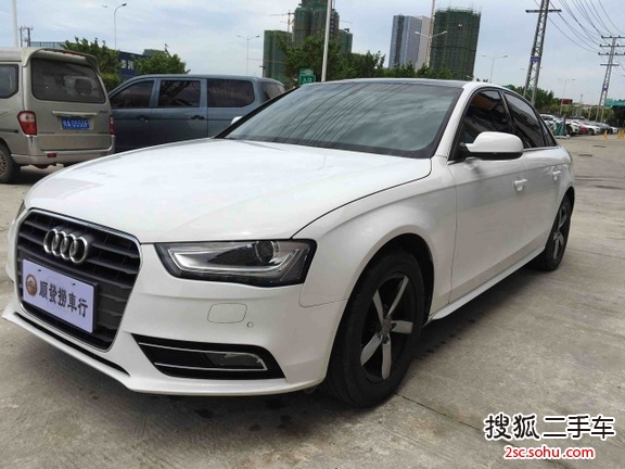 奥迪A4L2015款35 TFSI 自动标准型