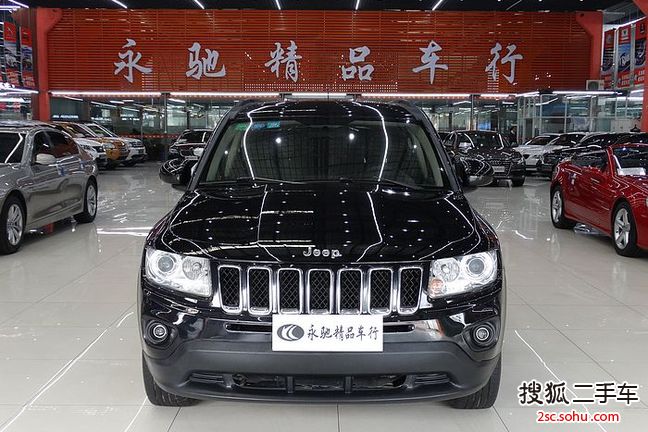 Jeep指南者2013款2.4L 四驱豪华版