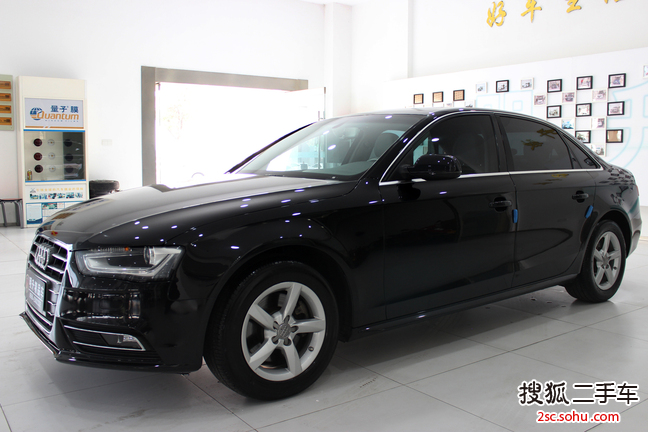 奥迪A4L2013款35 TFSI 自动舒适型