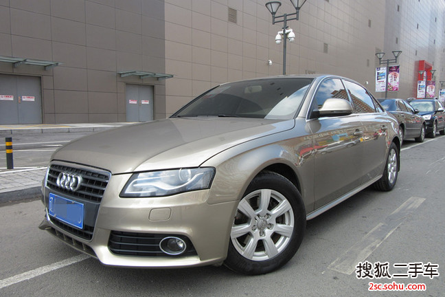 奥迪A4L2010款2.0TFSI 舒适型