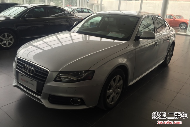 奥迪A4L2010款2.0TFSI 舒适型