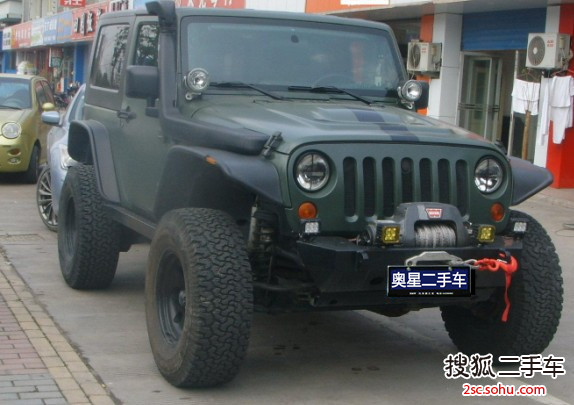 Jeep牧马人两门版2011款3.8L 撒哈拉