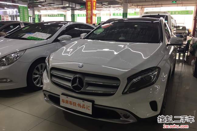 奔驰GLA级2015款GLA 260 4MATIC 