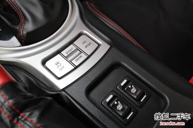 丰田862013款2.0L 自动豪华型 