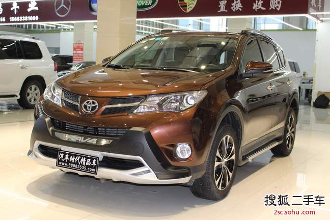 丰田RAV42015款2.5L 自动四驱精英版