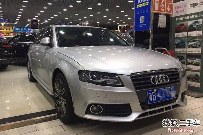 奥迪A4L2012款2.0TFSI 技术型