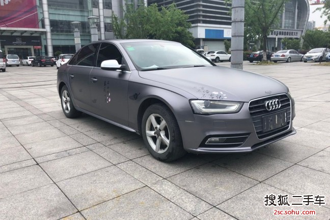 奥迪A4L2013款35 TFSI 自动舒适型