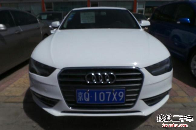 奥迪A4L2013款30 TFSI(1.8T)自动舒适型