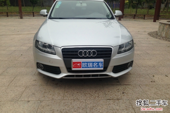 奥迪A4L2009款2.0TFSI 舒适型