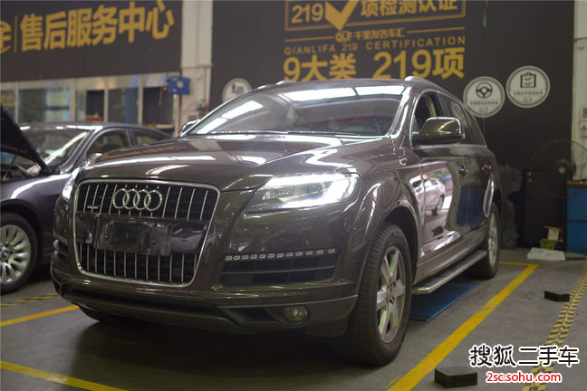 奥迪Q72012款3.0TFSI 进取型