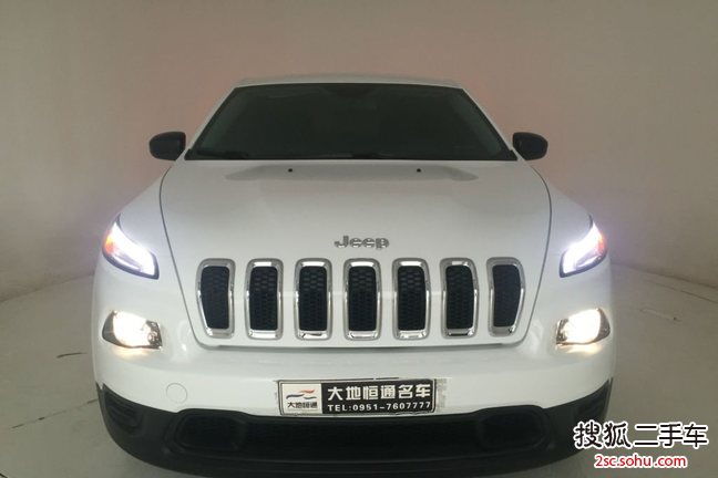 Jeep自由光2014款2.4L 都市版