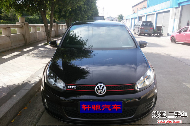 大众高尔夫GTI2010款2.0TSI DSG 豪华版