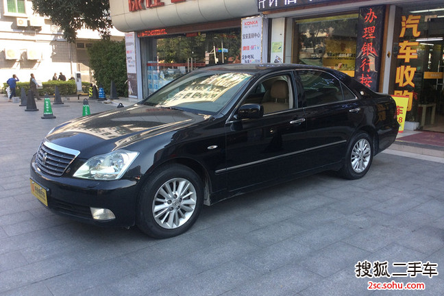 丰田皇冠2007款2.5L Royal 真皮版