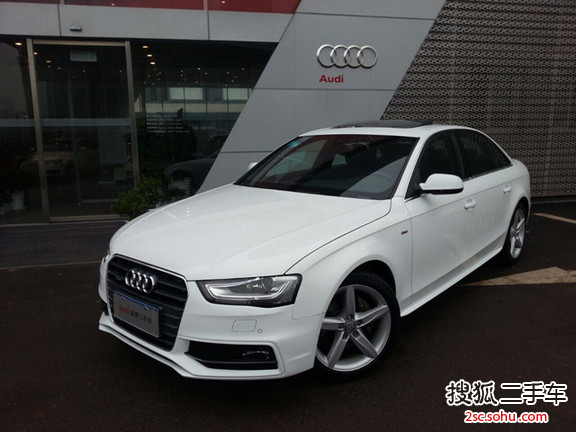 奥迪A4L2013款40 TFSI quattro个性运动型