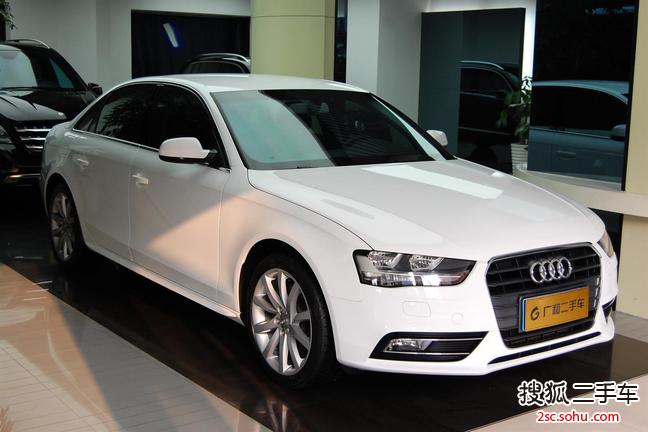 奥迪A4L2015款35 TFSI 自动标准型