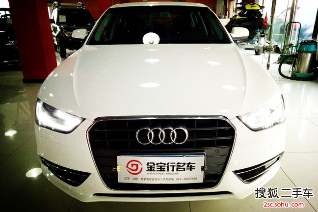 奥迪A4L2013款35 TFSI 自动标准型