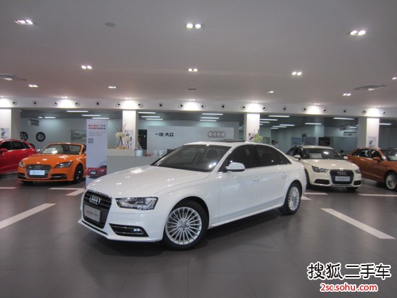 奥迪A4L2013款35 TFSI 自动豪华型