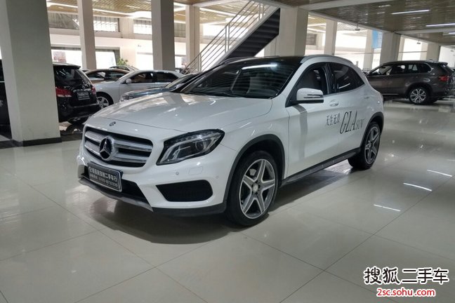 奔驰GLA级2015款GLA 260 4MATIC 