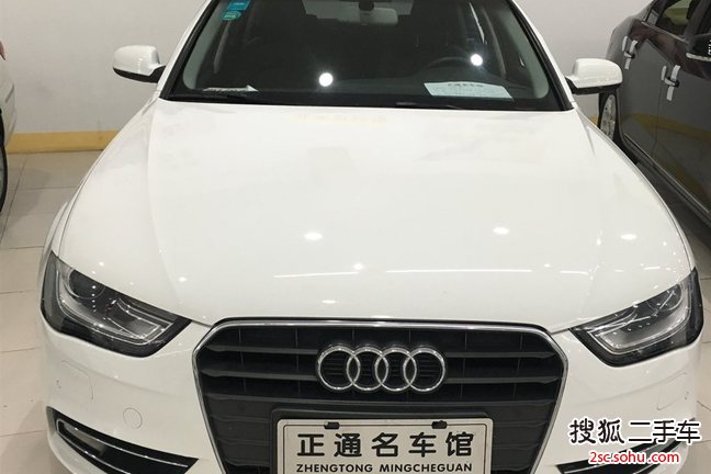 奥迪A4L2013款30 TFSI 自动舒适型