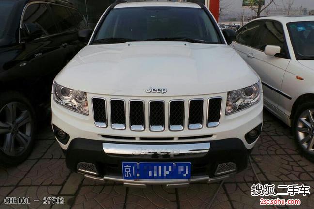 Jeep指南者2013款2.4L 四驱豪华版