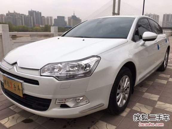 雪铁龙C52013款2.0L 手自一体 尊享型