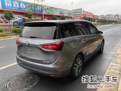 别克GL62018款18T 6座尊贵型