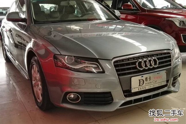 奥迪A4L2011款2.0TFSI 舒适型