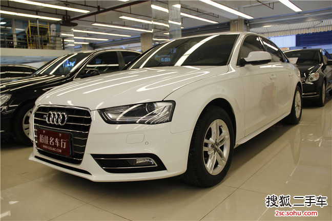 奥迪A4L2013款35 TFSI 自动舒适型