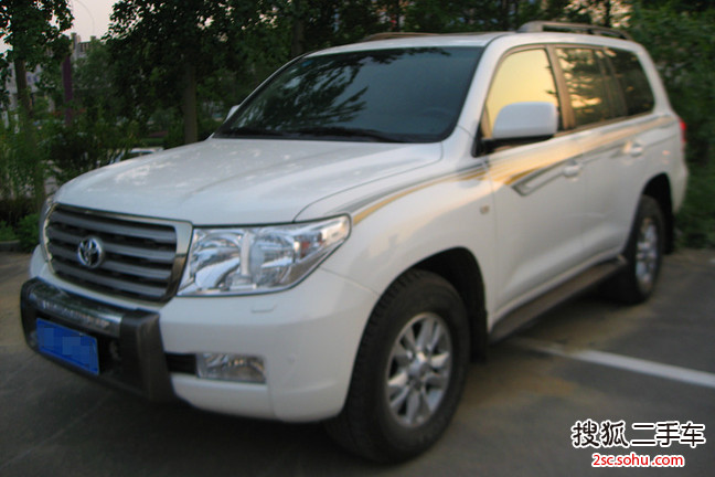 丰田兰德酷路泽2010款4.7L VX