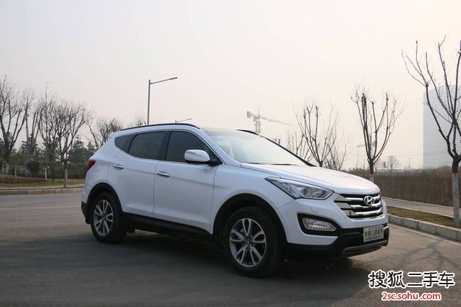 现代全新胜达2013款2.4L 自动四驱尊贵型