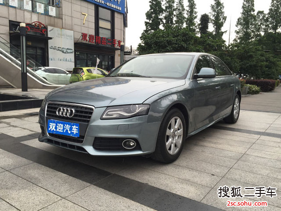 奥迪A4L2010款2.0TFSI 标准型