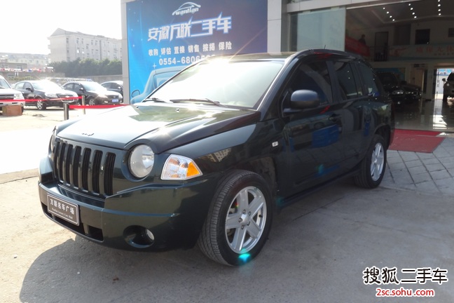 Jeep指南者2010款2.4L 运动版