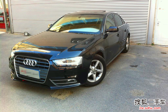 奥迪A4L2012款2.0TFSI 舒适型