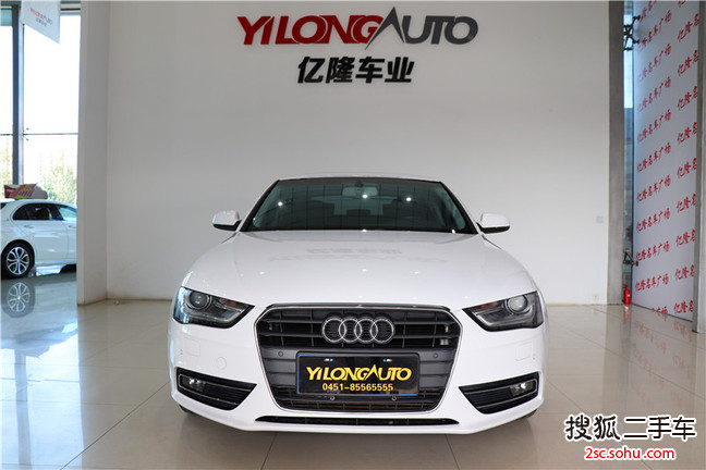 奥迪A4L2013款35 TFSI 自动标准型